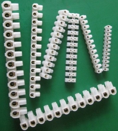 CONNETTORE MORSETTIERA AC230V STECCA 12PZ TERMINALE PASSANTE U  15A 12MM2 10X12 (#308C) *minimo 10 stecche