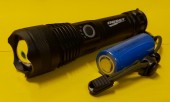 TORCIA LED CREE XML FASCIO DIREZIONALE ZOOM REGOLABILE POTENTISSIMA 1200LM IN ALU PILA RICARICABILE USB 26650 LI-ION (#532A)