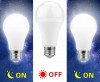 LAMPADA E27 9W LED 6000k SENSORE CREPUSCOLARE AUTOACCENSIONE-SPEGNIMENTO (#330F)