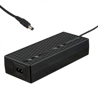 AC230V CARICABATTERIE E-BIKE E-SCOOTER LI-ION CHARGER 110W 54,6V 2A 5,5x2,1mm 1M cavo "Force" #92F