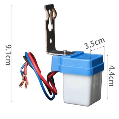 SENSORE CREPUSCOLARE 10/40LUX AUTOACCENSIONE-SPEGNIMENTO AC230V IP44 #X43G